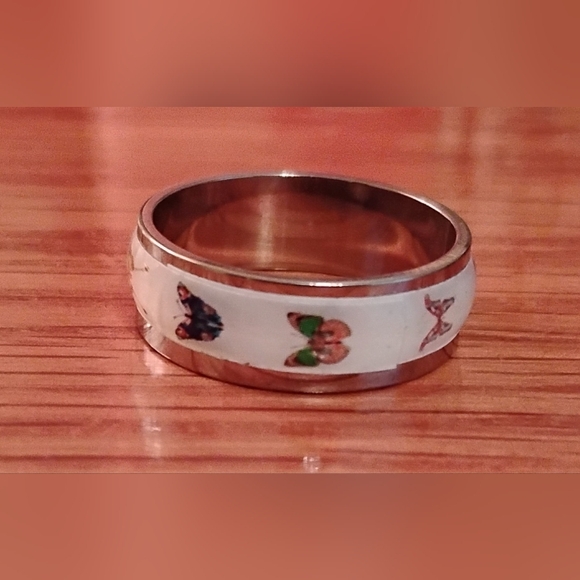 Stainless Steel Butterfly Ring - Picture 4 of 4